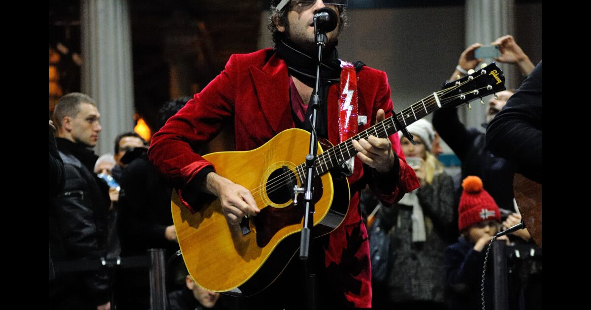 Matthieu Chedid : Paris dit ''M'' à sa grand-mère Andrée Chedid