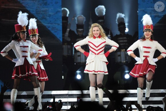 Madonna en concert au Staples Center à Los Angeles, le 10 octobre 2012.