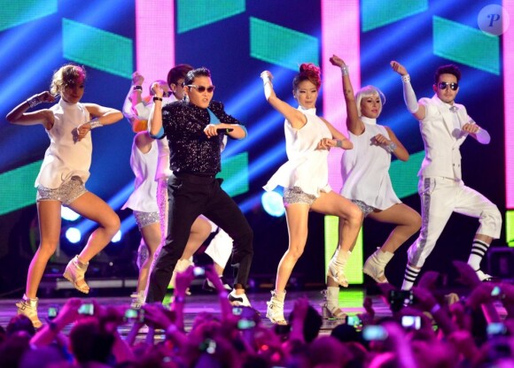 Psy sur la scène des MTV Europe Music Awards, le 11 novembre à Francfort.