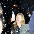 Kate Moss et son mari Jamie Hince ont emmené Lila Grace au marché de Noël de Highgate, le 17 novembre 2012.