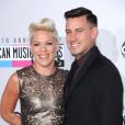 Pink et son mari Carey Hart à la cérémonie des American Music Awards à Los Angeles le 18 novembre 2012.