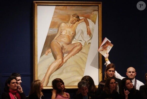 Le portrait Naked Portrait 2002 de Lucian Freud, représentant Kate Moss nue et enceinte, avait trouvé un acquéreur pour 3,93 millions de livres lors d'une vente aux enchères de la maison Christie's à Londres en février 2005.