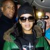 Rihanna, détendue dans son Boeing 777, au dernier jour de sa 777 Tour. Le 20 novembre 2012.