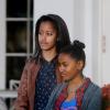Sasha et Malia Obama dans les jardins de la Maison Blanche ont fait une apparition sage et remarquée le 21 novembre 2012