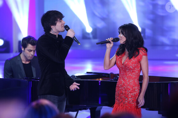 Jenifer Bartoli et Louis Delort lors de l'enregistrement de l'émission Champs-Elysees le vendredi 19 octobre 2012, au studio Gabriel à Paris.