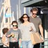 Drew Barrymore et son mari Will Kopelman profitent d'une belle journée ensoleillée à Santa Monica avec trois enfants. Photo prise le 24 novembre 2012.