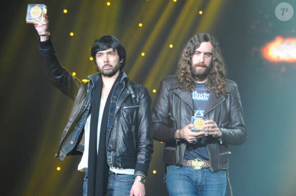 Grand prix des musiques électroniques : Justice, à la remise des Grands Prix de la Sacem au Casino de Paris, le 26 novembre 2012.