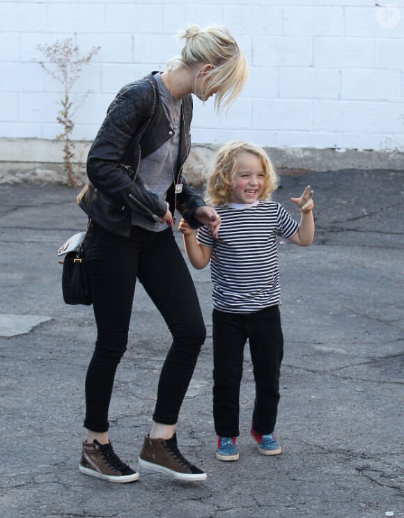 Ashlee Simpson à la fête d'anniversaire déguisée de son fils Bronx Wentz, à Studio City, le 20 novembre 2012.