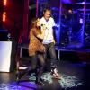 Alanis Morissette et son mari Souleye sur la scène de l'Olympia à Paris, le 26 Novembre 2012.