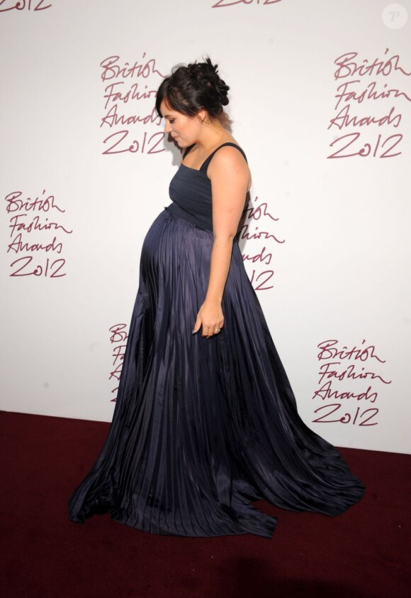 La chanteuse Lily Allen enceinte à la soirée des British Fashion Awards 2012 à Londres le 27 novembre 2012.