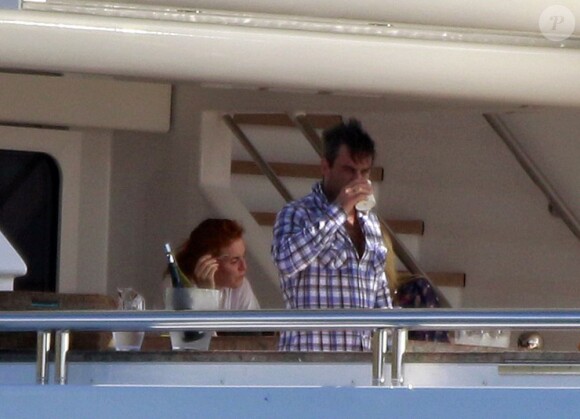 Robbie Williams et sa femme en vacances aux Caraibes le 2 février 2011.
