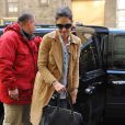 Katie Holmes sort de sa voiture à New York le 28 novembre 2012.