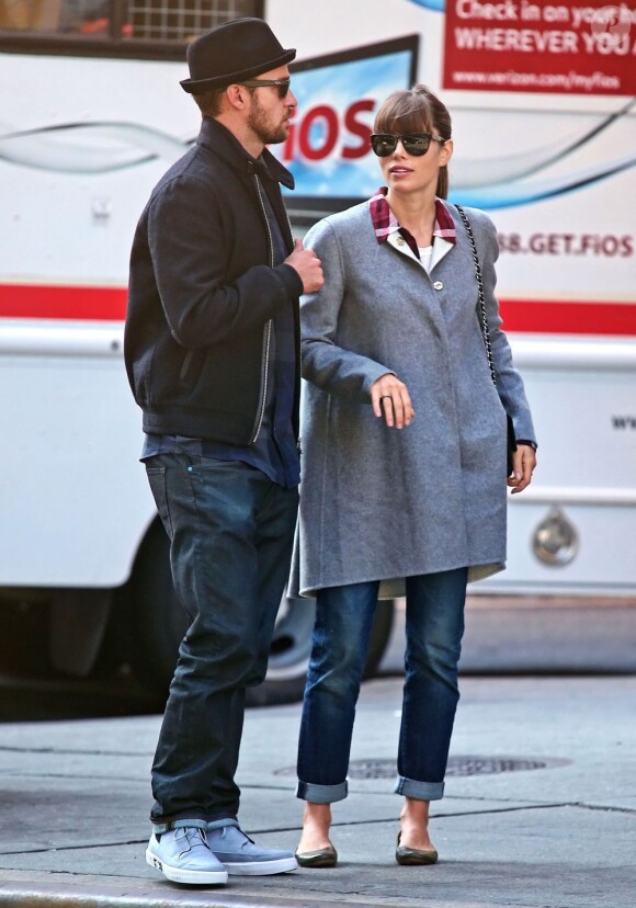 Jessica Biel et Justin Timberlake, jeunes mariés, se rendent au cinéma voir le film "Skyfall" à New York, le 11 novembre 2012.