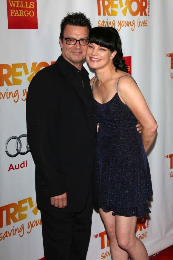 Pauley Perrette et son compagnon Thomas Arklie amoureux au Trevor Project Live à Hollywood, le 2 décembre 2012