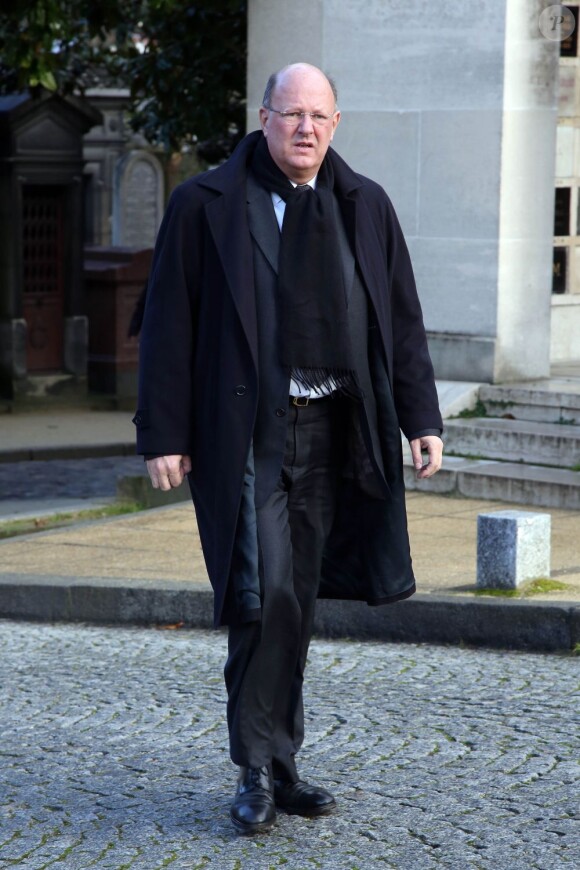 Remy Pfimlin assiste aux obsèques de Erik Izraelewicz, ancien directeur du journal Le Monde, au Père Lachaise à Paris, le 4 decembre 2012.