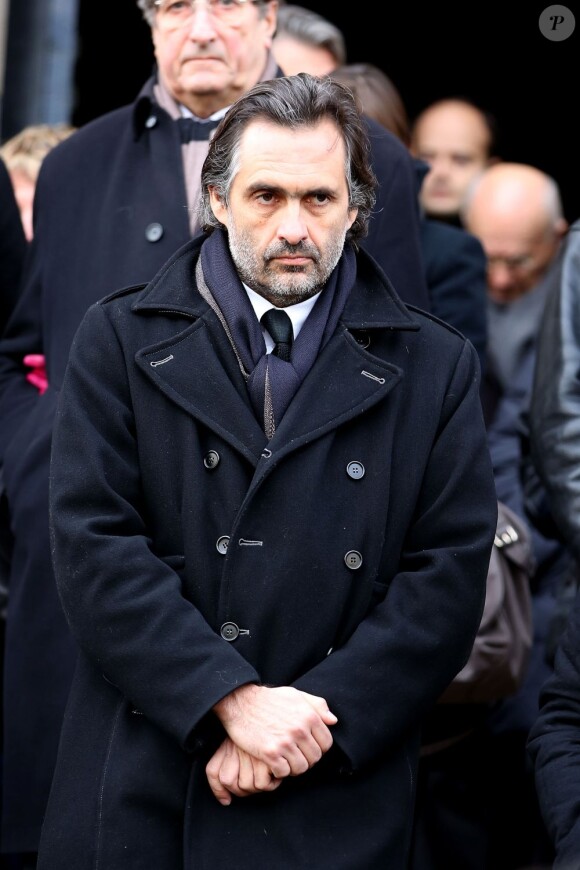 Emmanuel Chain assiste aux obsèques de Erik Izraelewicz, ancien directeur du journal Le Monde, au Père Lachaise à Paris, le 4 decembre 2012.