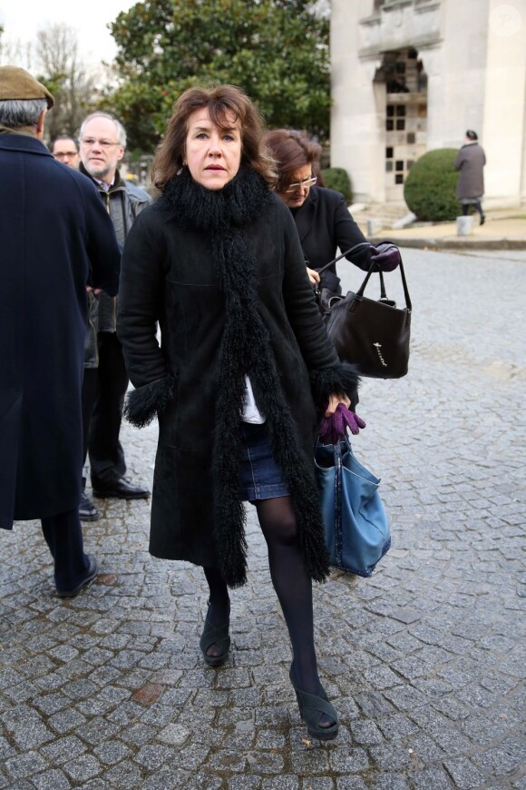Raphaëlle Bacque assiste aux obsèques de Erik Izraelewicz, ancien directeur du journal Le Monde, au Père Lachaise à Paris, le 4 decembre 2012.