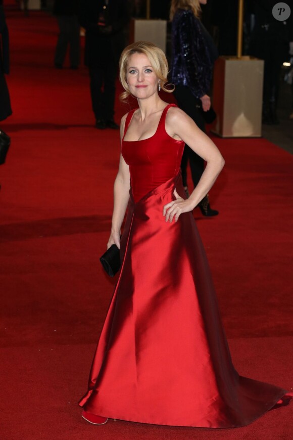 Gillian Anderson à la première du film Les Misérables, le 5 décembre 2012 à Londres.