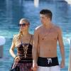Paris Hilton profite d'un moment complice avec son amoureux River Viiperi à Miami le 7 décembre 2012.