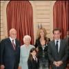 Thérèse Dion se rend à l'Elysée pour la remise de la médaille du Chevalier de la Légion d'Honneur à sa fille Céline Dion à Paris le 23 mai 2008.