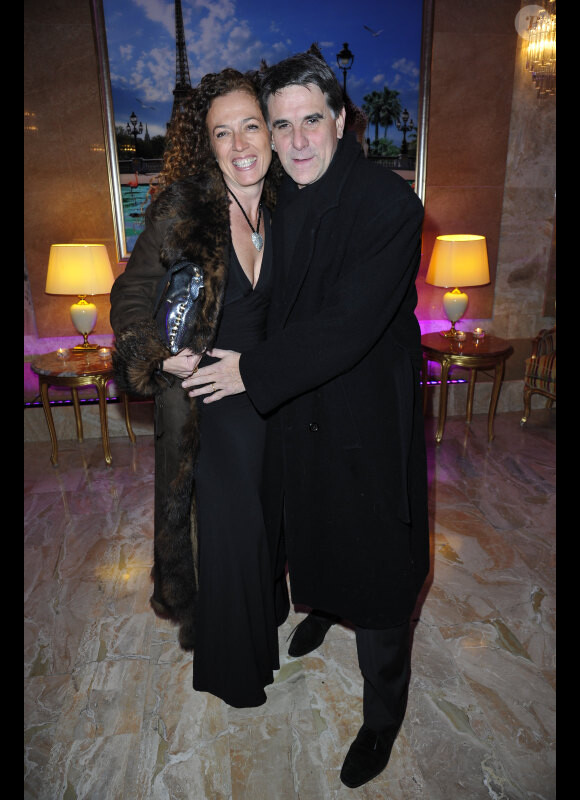 Tex et sa femme lors de la 36e édition du prix 'The Best', aux salon Hoches à Paris, le 11 décembre 2012