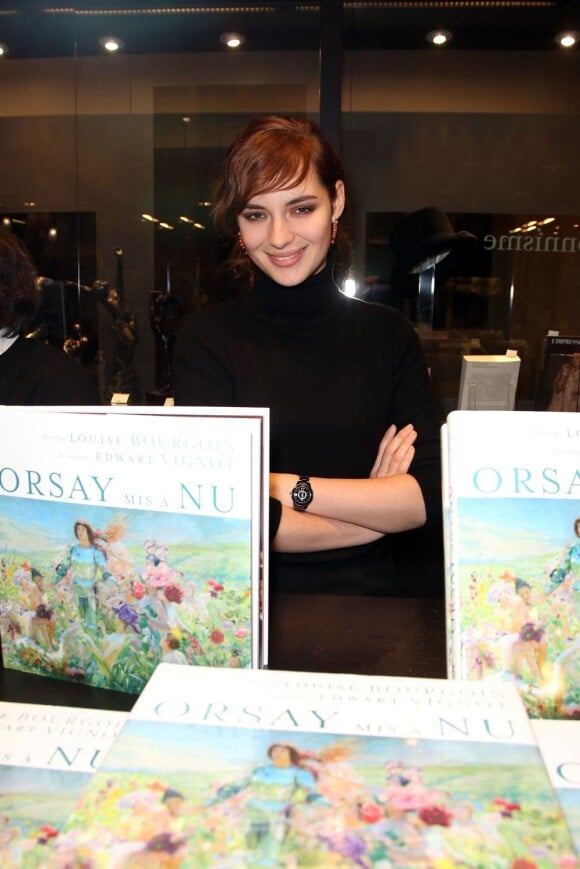 Présentation du livre 'Orsay à nu' par Louise Bourgoin au musée d'Orsay à Paris le 13 décembre 2012