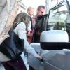 Rebecca Gayheart repart d'un restaurant où elle a déjeuné avec son mari Eric Dane et leur fille Billie à Los Angeles, le 13 décembre 2012.