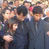 Les obsèques de l'infirmière Jacintha Saldhana, ont eu lieu en présence de son mari Benedict Barboza, son fils de 16 ans, Junal, et sa fille de 14 ans, Lisha, dans la ville de Shirva, dans le Sud-Ouest de l'Inde, le 17 décembre 2012.