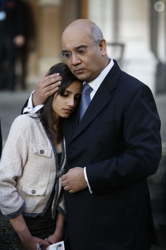La famille de Jacintha Saldanha : sa fille Lish, lors d'une messe à Westminster, le 15 décembre 2012.