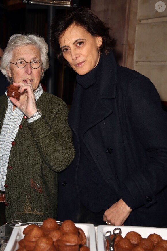 Inès de la Fressange et PPDA parrains de l'opération Goûters de coeur au profit de Mécénat chirurgie cardiaque. Le 18 décembre 2012 au Café de la Paix à Paris