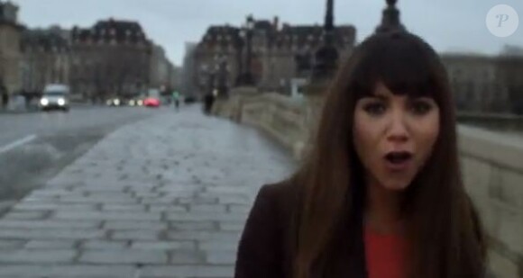 Leslie dans le clip de Je te donne, titre présent sur l'album Génération Goldman, sorti dans les bacs le 19 novembre 2012.