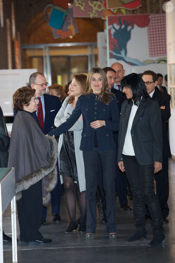 Letizia d'Espagne au 36e Salon du livre jeunesse de Madrid, le 21 décembre 2012.
