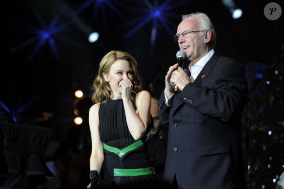 La ravissante Kylie Minogue lors du concert Hit Factory à l'O2 de Londres le 21 decembre 2012.