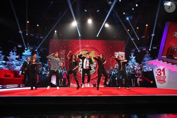 M. Pokora, Shy'm, Chris Marques, Sandrine Quétier, Amel Bent et Jean-Marc Généreux dansent le gnam-gnam style dans Le 31 tout est permis avec Arthur sur TF1 le 31 décembre 2012 sur TF1