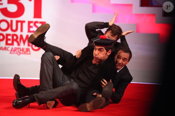 Ary Abittan, Franck Dubosc et Elie Semoun dans Le 31 tout est permis avec Arthur sur TF1 le 31 décembre 2012 sur TF1