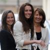 Kate Middleton avec sa soeur Pippa et sa mère Carole à quelques heures de son mariage, à Londres le 29 avril 2012.