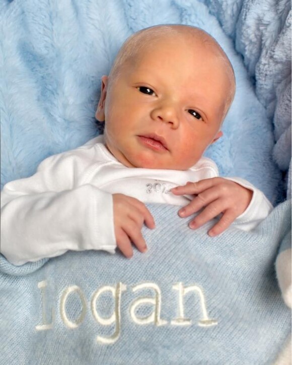 Ryan Murphy a posté une photo de son fils Logan, âgé d'une semaine, sur Twitter, le 1er janvier 2013.