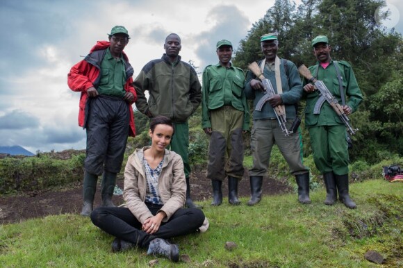 Sonia Rolland était en voyage humanitaire au Rwanda, son pays d'origine, fin novembre - début décembre 2012 pour le compte de son association Maïsha Africa. Visite de la famille des gorilles "Sabignwo".