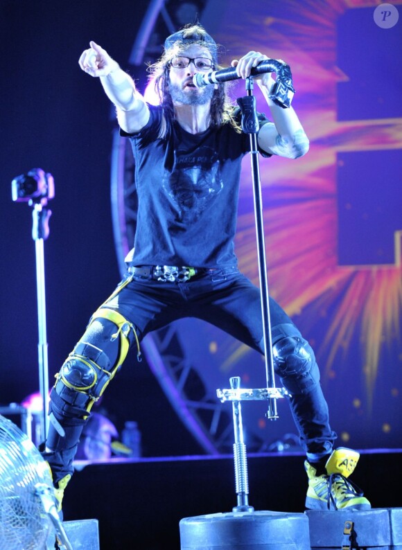 Shaka Ponk en concert à Bercy le 5 janvier 2013.
