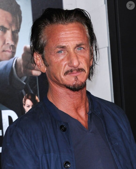 Sean Penn paraît bien bronzé à l'avant-première de Gangster Squad au Grauman's Chinese Theatre de Los Angeles, le 7 janvier 2013.
