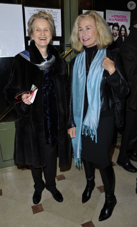 Brigitte Fossey et la première du cinéaste Christine Pinoteau lors de l'hommage rendu à Claude Pinoteau au cinéma Le Village à Neuilly sur Seine, le 7 janvier 2012.