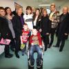 Grosse ambiance lors de la visite de Prince Michael Jackson Jr et LaToya Jackson à des enfants touchés par le cancer dans un hôpital de Cologne, le 6 janvier 2012