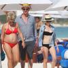 Michelle Williams et Jason Segel à la plage à Cancun avec l'actrice enceinte Busy Philipps
