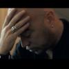 Pascal Obispo dans le clip de "Tu m'avais dit" sur le best-of "MillésimeS" dans les bacs le 7 janvier 2013.