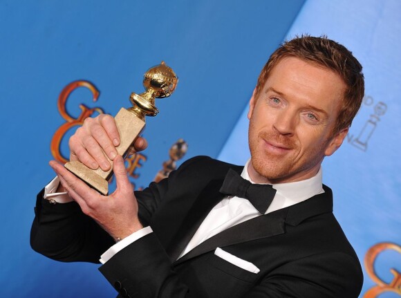 Damian Lewis glane le trophée du meilleur acteur dans une série dramatique (Homeland), le 13 janvier 2013.