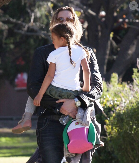 Gabriel Aubry va chercher son adorable fille Nahla à l'école à Los Angeles, le 17 janvier 2013.