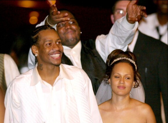 Allen Iverson et Twanna Turner lors de leur mariage, le 7 août 2001