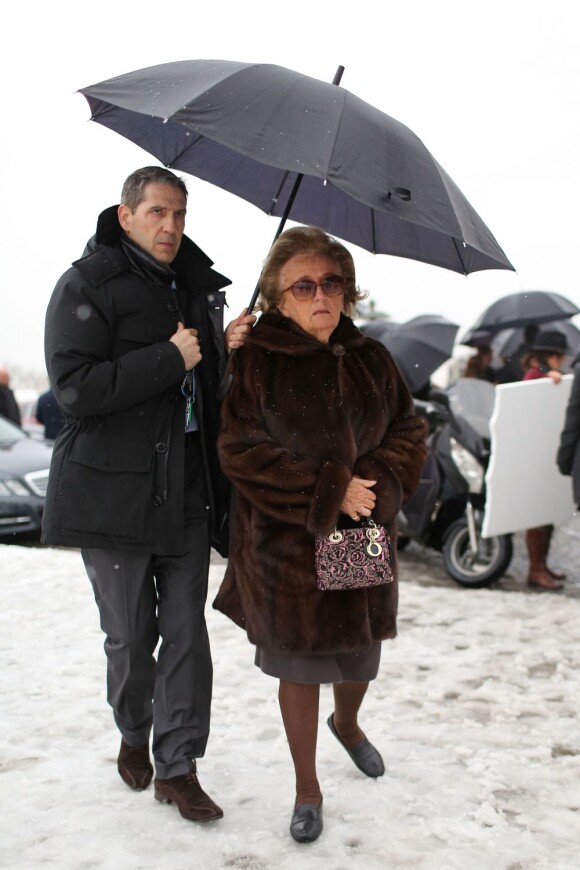 Bernadette Chirac arrive au défilé Dior le 21 janvier 2013