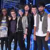 Les six candidats restants, Julie, Flo, Sophie Tith, Philippe, Paul et Florian pendant le deuxième prime de Nouvelle Star à L'arche de Saint Germain, Issy-Les-Moulineaux, le 22 janvier 2013