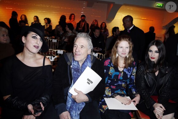 Rossy de Palma et Abel Ferrara au premier rang du défilé Jean-Paul Gaultier Haute Couture à Paris le 22 janvier 2013